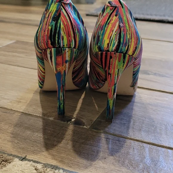 Fun Rainbow Heels 5.5 - Picture 3 of 7